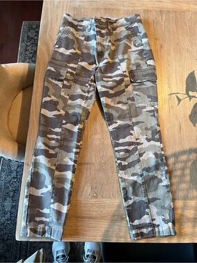 J Crew Camouflage Cargo Pants - Olive Camo